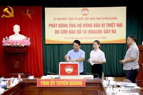 Phát động ủng hộ đồng bào bị thiệt hại do cơn bão số 10 gây ra