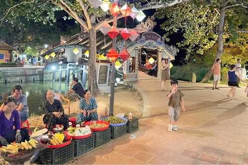 Phát triển du lịch địa phương: Tránh trùng để đi cùng nhau
