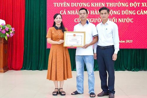 Tuyên dương người cứu nạn nhân đuối nước