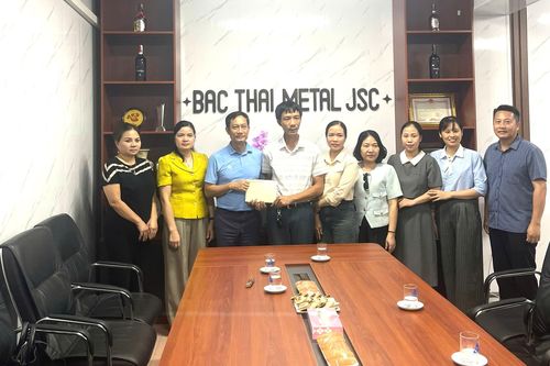 Công đoàn Công Thương Việt Nam thăm hỏi các đơn vị, đoàn viên, người lao động khắc phục hậu quả mưa lũ tại Thái Nguyên