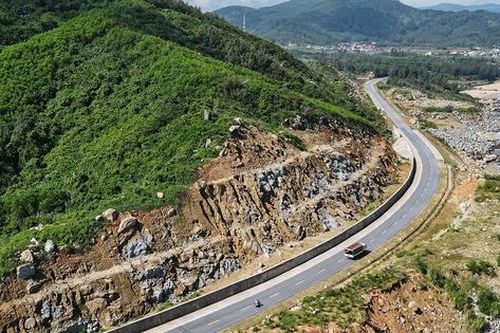 Hà Tĩnh hình thành trục phát triển liên vùng nhờ đường ven biển