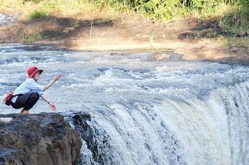 Ngắm vẻ đẹp thác Nhà Thương ở Gia Lai