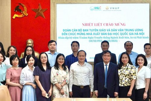Ban Tuyên giáo và Dân vận Trung ương chúc mừng Nhà xuất bản Đại học Quốc gia Hà Nội