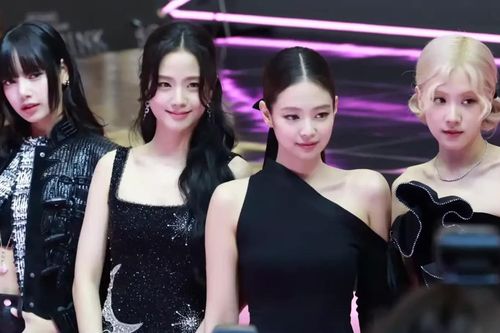 BTS, BlackPink có bài hát lọt top ca khúc vĩ đại nhất thế kỷ 21