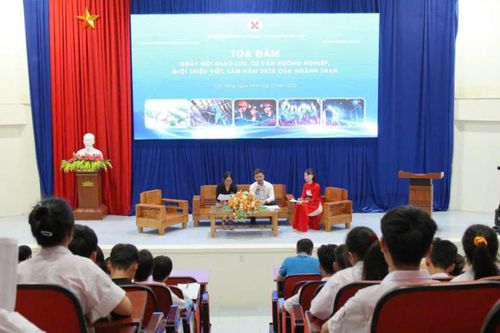 Ngày hội giao lưu, tư vấn hướng nghiệp, giới thiệu việc làm năm 2025 của ngành than