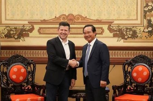 NASDAQ mong muốn hợp tác với TPHCM phát triển trung tâm tài chính quốc tế