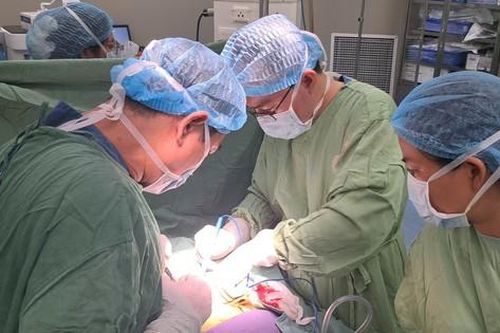 Cứu sống ngoạn mục cô gái 18 tuổi bị đa chấn thương do tai nạn giao thông