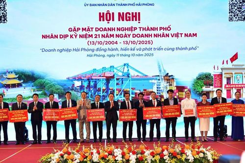 Hải Phòng: Doanh nghiệp ủng hộ 11,5 tỷ đồng hỗ trợ đồng bào bị ảnh hưởng bởi bão, lũ