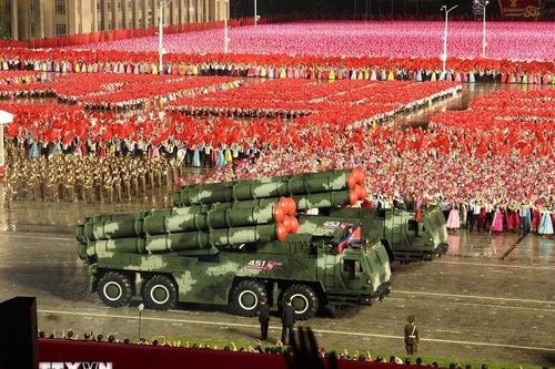 Toàn cảnh lễ duyệt binh hoành tráng của Triều Tiên