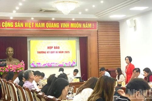 Xử lý nội dung phim 'tổng tài' trên mạng xã hội: Cần đánh giá kỹ lưỡng, thận trọng