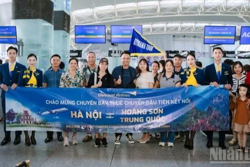 Vietravel Airlines thực hiện thành công chuyến bay charter kết nối Hà Nội-Hoàng Sơn (Trung Quốc)