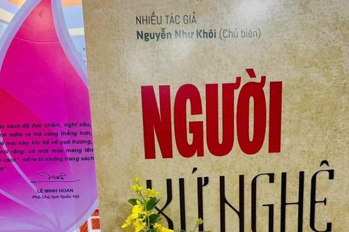 Lật từng trang sách để cảm nhận trọn vẹn hồn cốt người xứ Nghệ