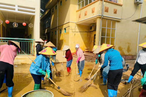 Nhân dân xã Quân Chu và các trường trên địa bàn: Chung tay khắc phục hậu quả mưa lũ