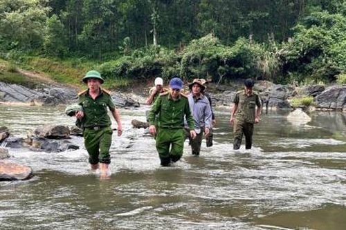 Tăng cường truy quét khai thác vàng trái phép trong mùa mưa lũ