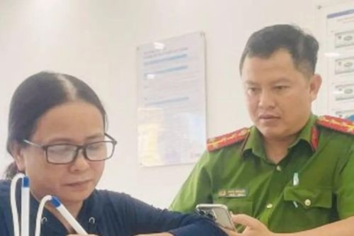 Tài khoản bất ngờ có 1 tỷ đồng, người phụ nữ liền báo công an