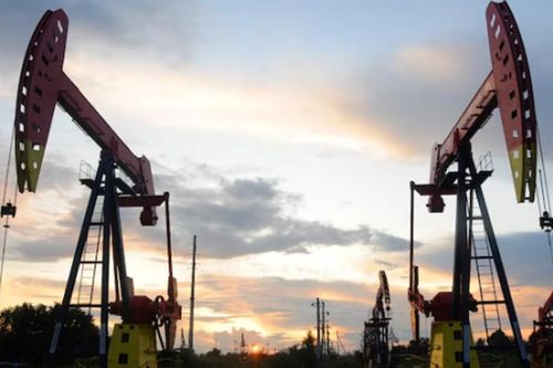 Mỹ siết chặt ví dầu Iran, trừng phạt 9 công ty Ấn Độ