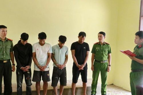 Bắt giữ 4 anh em trộm cắp nhiều tài sản của người dân vùng lũ lụt