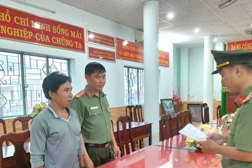 Bắt tạm giam ngư dân tổ chức cho người khác xuất cảnh trái phép