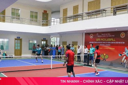 Sôi nổi giải Pickleball tại Trường Chính trị Trần Phú