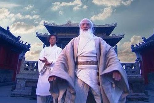 Vì sao Trương Tam Phong không dùng Ỷ Thiên kiếm để xưng bá võ lâm?