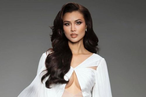 Nữ người mẫu tiết lộ tăng cân chóng mặt sau khi mang song thai: 'Tầm 3-4 ngày lên 1kg'