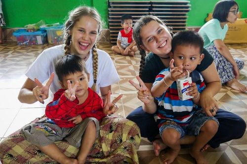 Du lịch thiện nguyện: Những chuyến đi đầy ý nghĩa