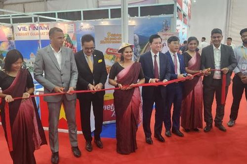 Hàng Việt Nam thu hút sự quan tâm tại Hội nghị Vibrant Gujarat 2025