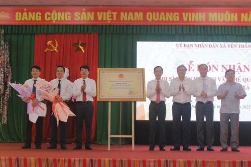 Lễ đón nhận Di sản văn hóa phi vật thể Quốc gia 'Lễ hội Chá Mùn'