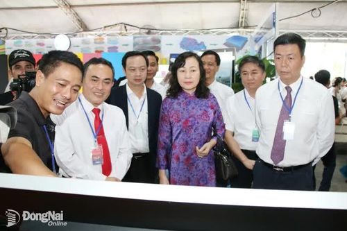 [Chùm ảnh] Cùng nhìn lại những khoảnh khắc đầy sắc màu công nghệ, đổi mới sáng tạo tại TechFest Dong Nai 2025