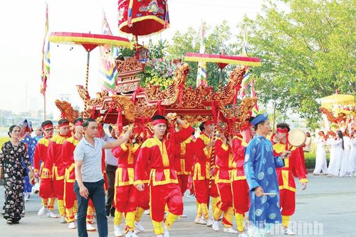 Lễ hội Đền Trần-Sức sống của những giá trị văn hóa, lịch sử
