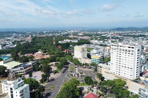 Khu vực dịch vụ trở thành bệ đỡ cho tăng trưởng kinh tế Đắk Lắk