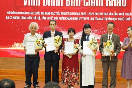 Trao giải cuộc thi sáng tác tiểu thuyết năm 2023 - 2025