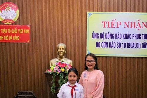 Học sinh lớp 7 ở Đà Nẵng hai lần đập heo đất ủng hộ đồng bào vùng lũ