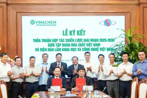 Ký kết hợp tác chiến lược giữa VINACHEM - Viện Hàn lâm Khoa học và Công nghệ Việt NamGóp phần xây dựng ngành hóa chất hiện đại, bền vững