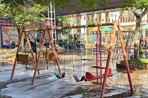 Hà Nội hỏa tốc tăng cường đảm bảo nước sạch, an toàn thực phẩm vùng ngập úng