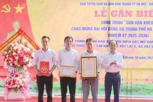 Nhân dân hiến đất mở rộng đường giao thông