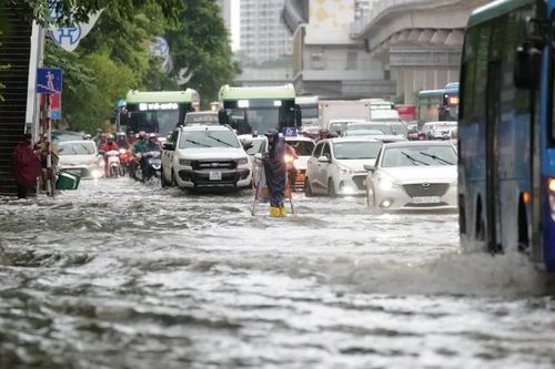 Cảnh báo ngập lụt tại Hà Nội do mưa lớn sáng 11/10