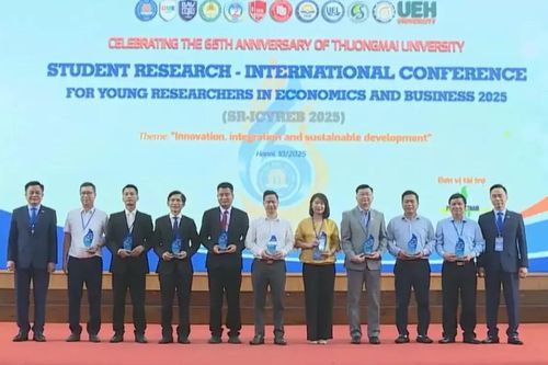 Sinh viên nghiên cứu khoa học, giải những bài toán toàn cầu