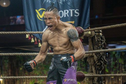Học trò Johnny Trí Nguyễn hạ gục cao thủ Campuchia, giành đai 'Thần võ độc tôn'