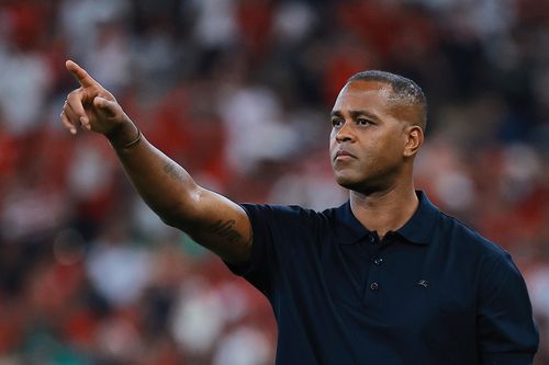 Tương lai HLV Kluivert sẽ ra sao?