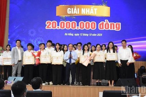 Lan tỏa phong trào sinh viên nghiên cứu khoa học trong Đại học Đà Nẵng