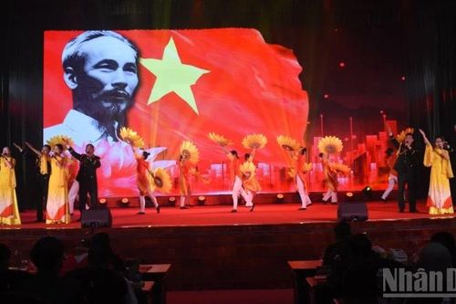 Quân khu 5 tổng kết đợt phát động sáng tác chào mừng kỷ niệm 80 năm Ngày truyền thống