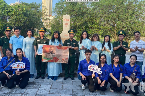 Tiết học biên cương