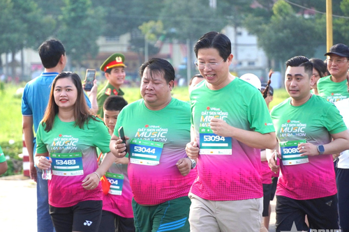 Đồng Tháp: Hơn 12.000 vận động viên tham gia giải VPBank Đất Sen hồng Music Marathon 2025