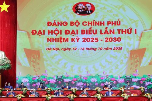 Cần loại bỏ tình trạng 'làm việc cầm chừng'