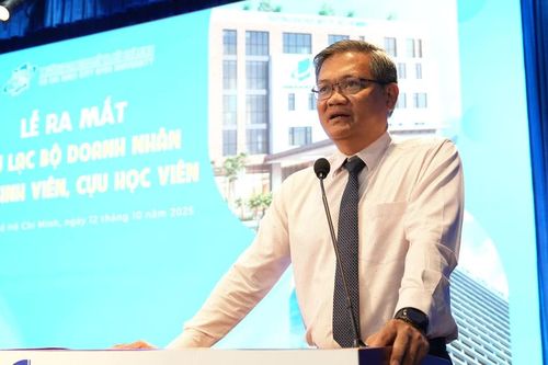 Ra mắt Câu lạc bộ Doanh nhân cựu sinh viên, cựu học viên Trường ĐH Mở TPHCM