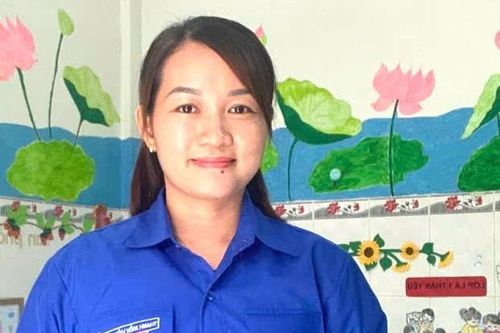 Cô giáo 9x tình nguyện 'đi rừng' gieo chữ