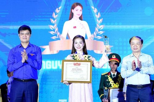 Tôn vinh 20 tấm gương lan tỏa mạnh mẽ tinh thần sống đẹp