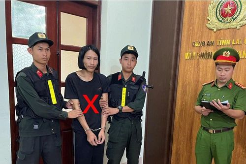 Chỉ vì mâu thuẫn nhỏ, người đàn ông rút dao đâm hàng xóm gục tại chỗ