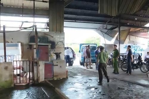 Giết mổ 'chui' len lỏi khu dân cư, hàng chục tấn thịt bẩn âm thầm tuồn ra thị trường mỗi ngày
